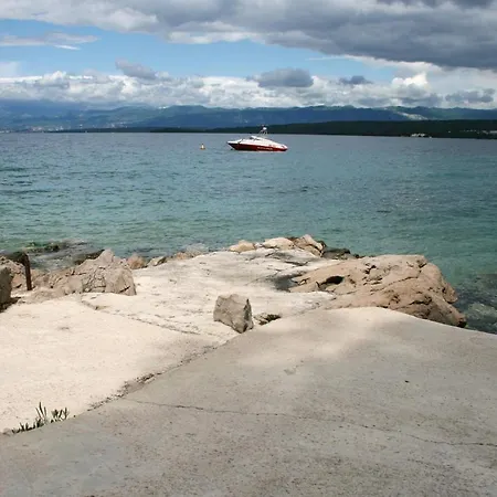 Apartment By The Sea Vantacici, Krk - 5347 Malinska