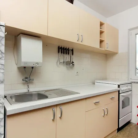 Apartman By The Sea Vantacici, Krk - 5347 Malinska